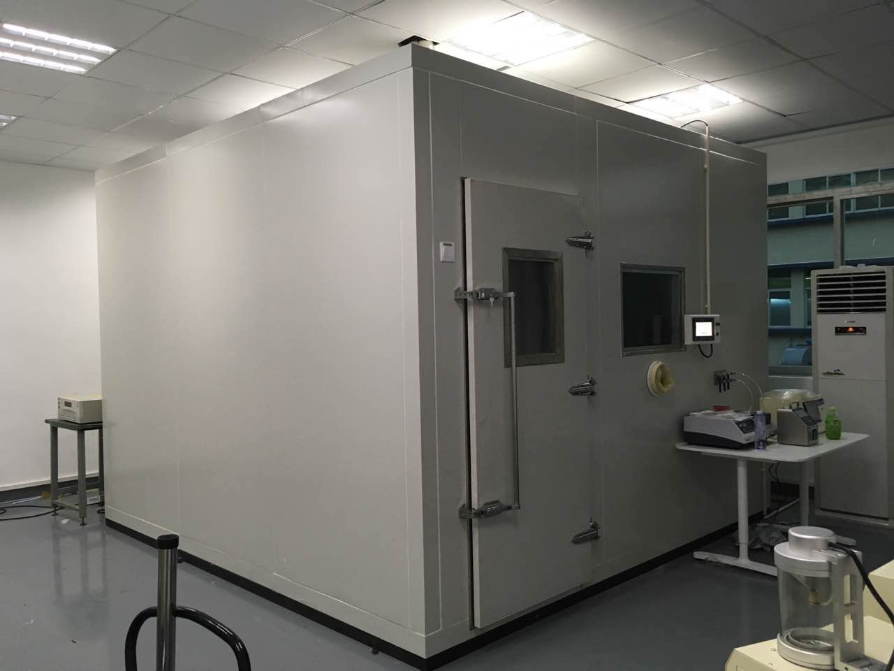 30m3甲醛環(huán)境測(cè)試艙的常見問題(圖1) 30m3甲醛環(huán)境測(cè)試艙的常見問題(圖1)